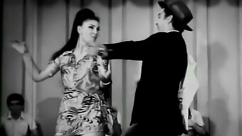 Artistic Beauties From Iran In A Vintage Porn Video