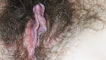 Indian 18-Year-Old'S Hairy Wet Pussy Gets Creampied