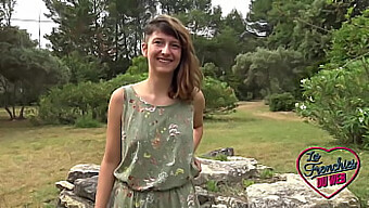 L'Aventure En Plein Air De Melanie Avec Une Amatrice Excitée