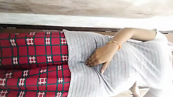 Lesbian Masturbation: Indian Girls Enjoy Each Other In This Amateur Video