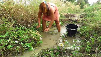 Tonton Gadis Luar Biasa Ini Beraksi