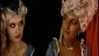 Faraj Berbulu Countess Lunar Mendapat Perhatian Yang Layak Dalam Video Lesbian Vintage Ini