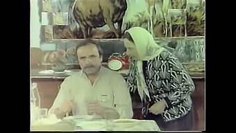 Kazim Kartal'S Klassieke Film Uit 1979 Met Sevda, Oruspum Yosma En Zerrin Egeler