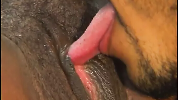 Teen (18+) Gets Her Pussy Eaten And Fucked By A Well-Endowed Stud