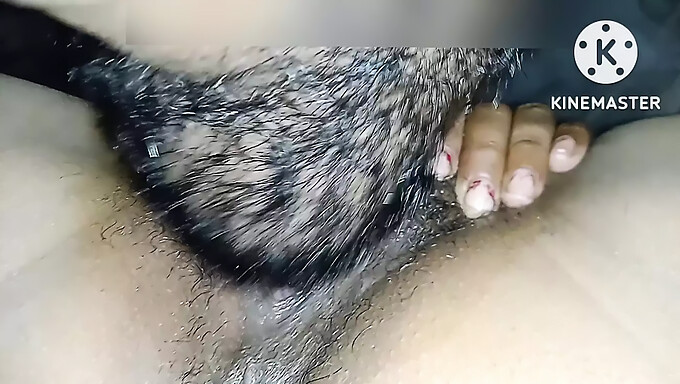 Indian Teen Gets Her Nipples Licked And Eats Pussy