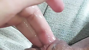 Amateur Teen Fingering Her Wet Pussy In Amazing Hd Video