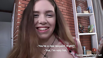 Teenmegaworld - Anal Spil Med En Liderlig Trekant