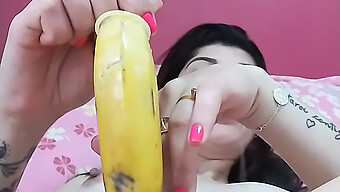 Amateur'S Homemade Banana Sex