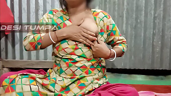 Desi Mom Masturbates And Gives A Blowjob In This Amateur Video