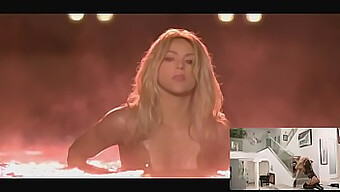 Shakira Sexy Y Rihanna Se Ponen Sucias En Este Video Hardcore