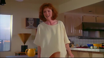 60fps Bottomless Beauty: Julianne Moore'S Alternative