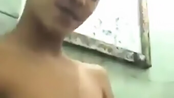 Gadis India Berpakaian Bikini Pancut Dalam Video Porno Gay