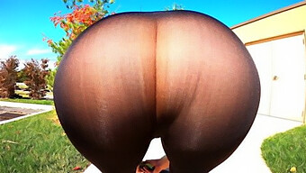 Flashing And Close Up: Yoga Pants Adventure With Big Asses