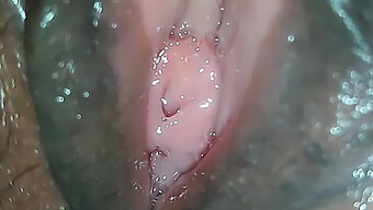 Close-Up Of Asian Teen'S Vagina Getting Fucked